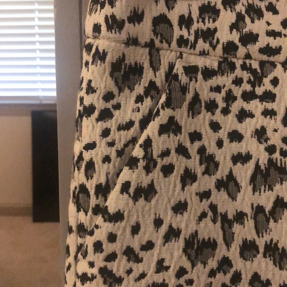 Loft leopard pencil skirt - Picture 2 of 4